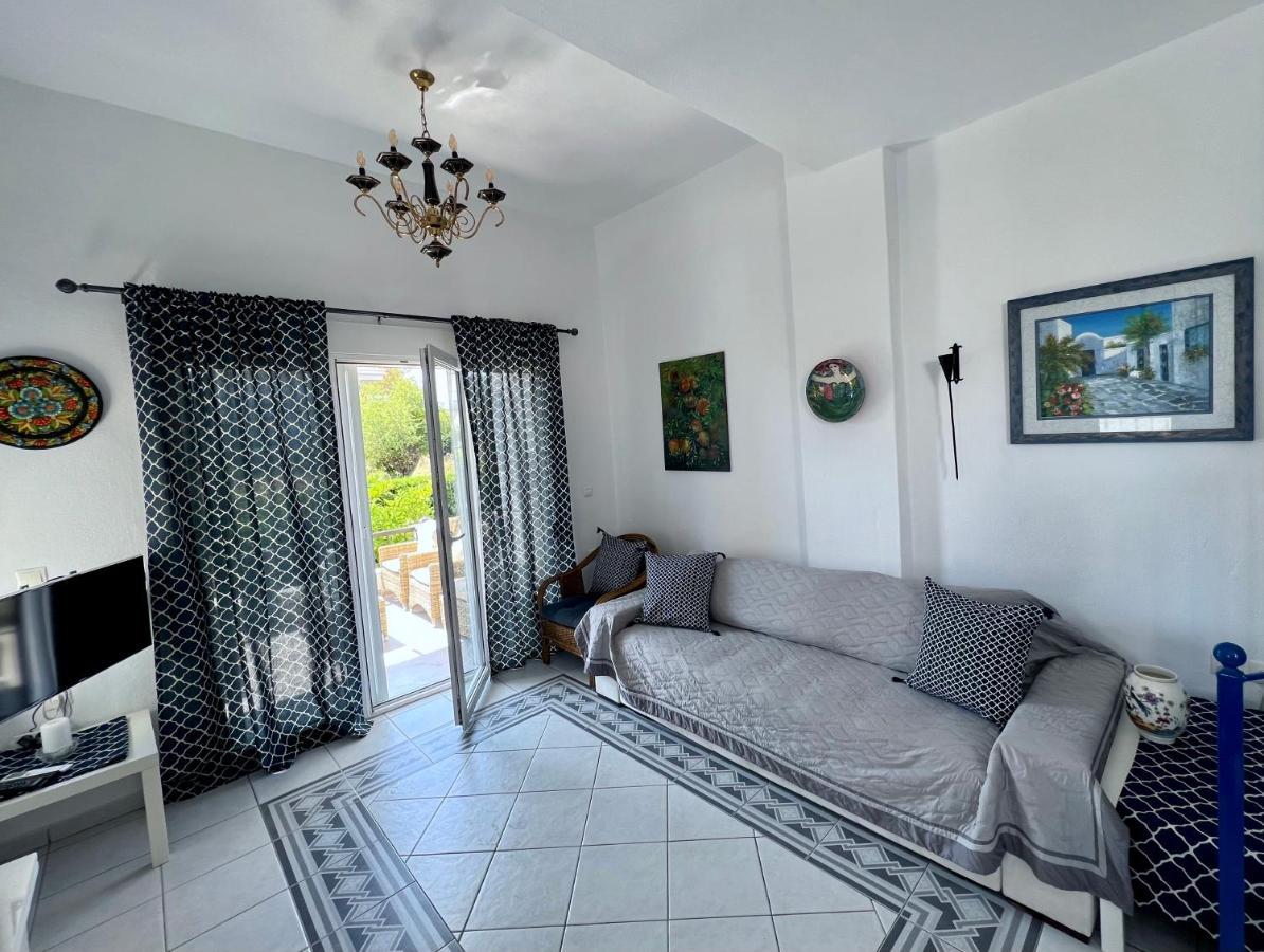 Villa Victoria Hanioti Bagian luar foto